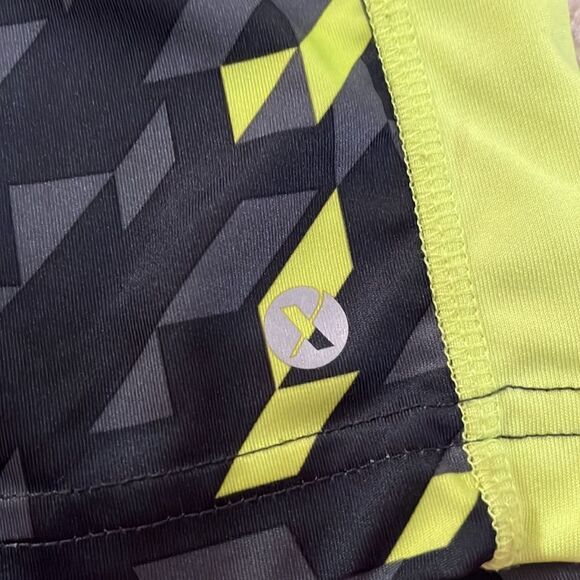 SIZE SMALL (8) XERSION SHORTS - Picture 2 of 8